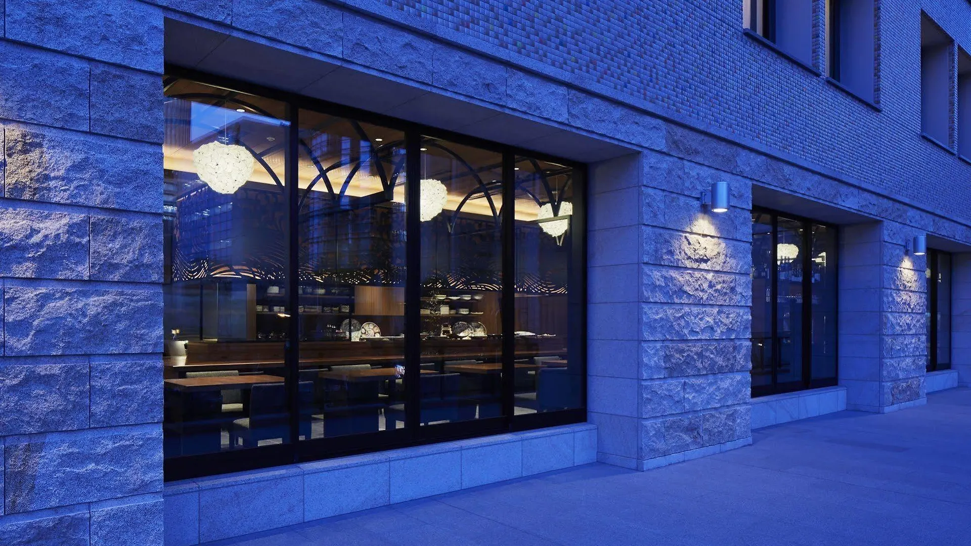 Mitsui Garden Hotel Osaka Premier 4*,