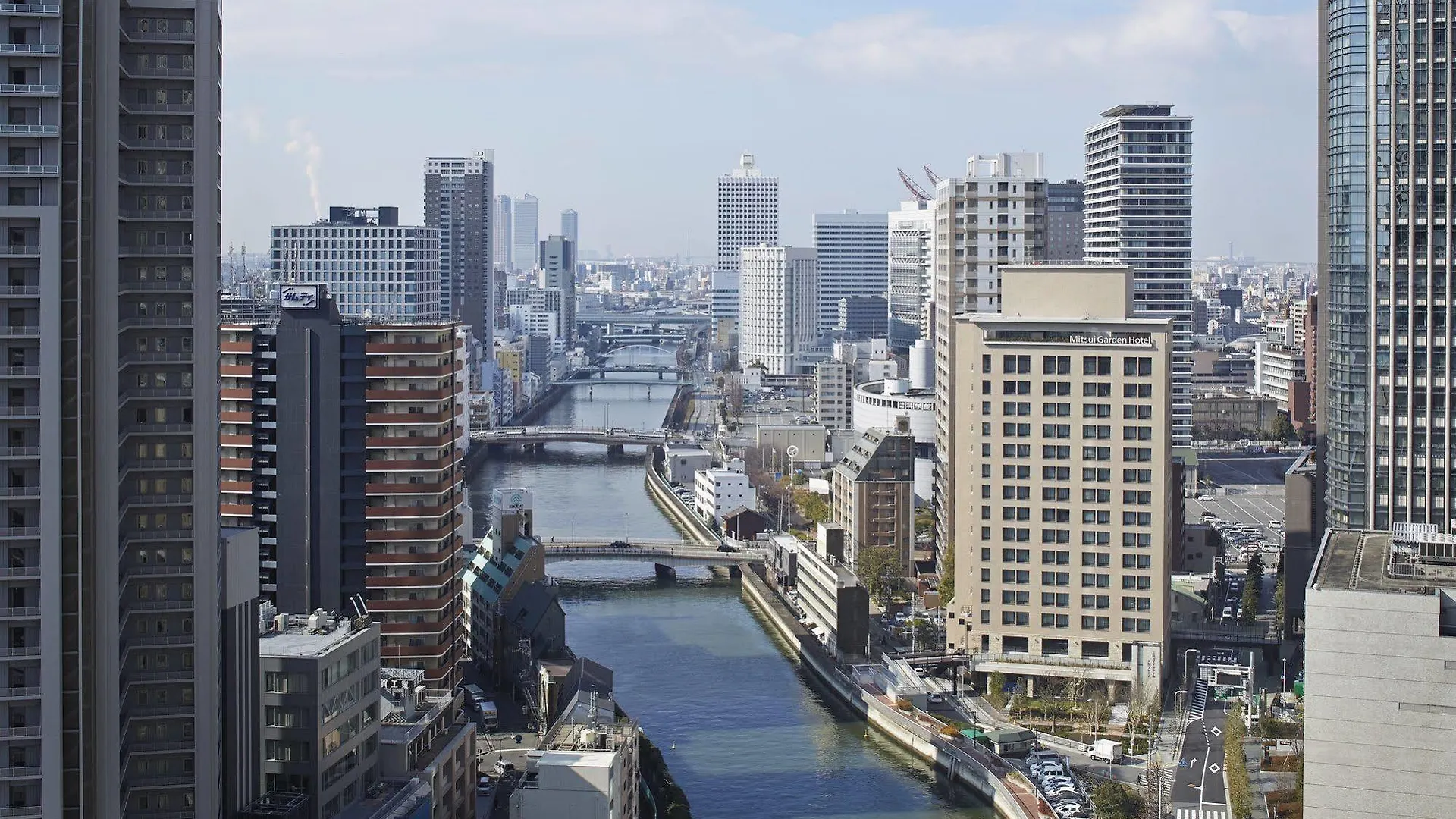 Mitsui Garden Hotel Osaka Premier 4*,  יפן